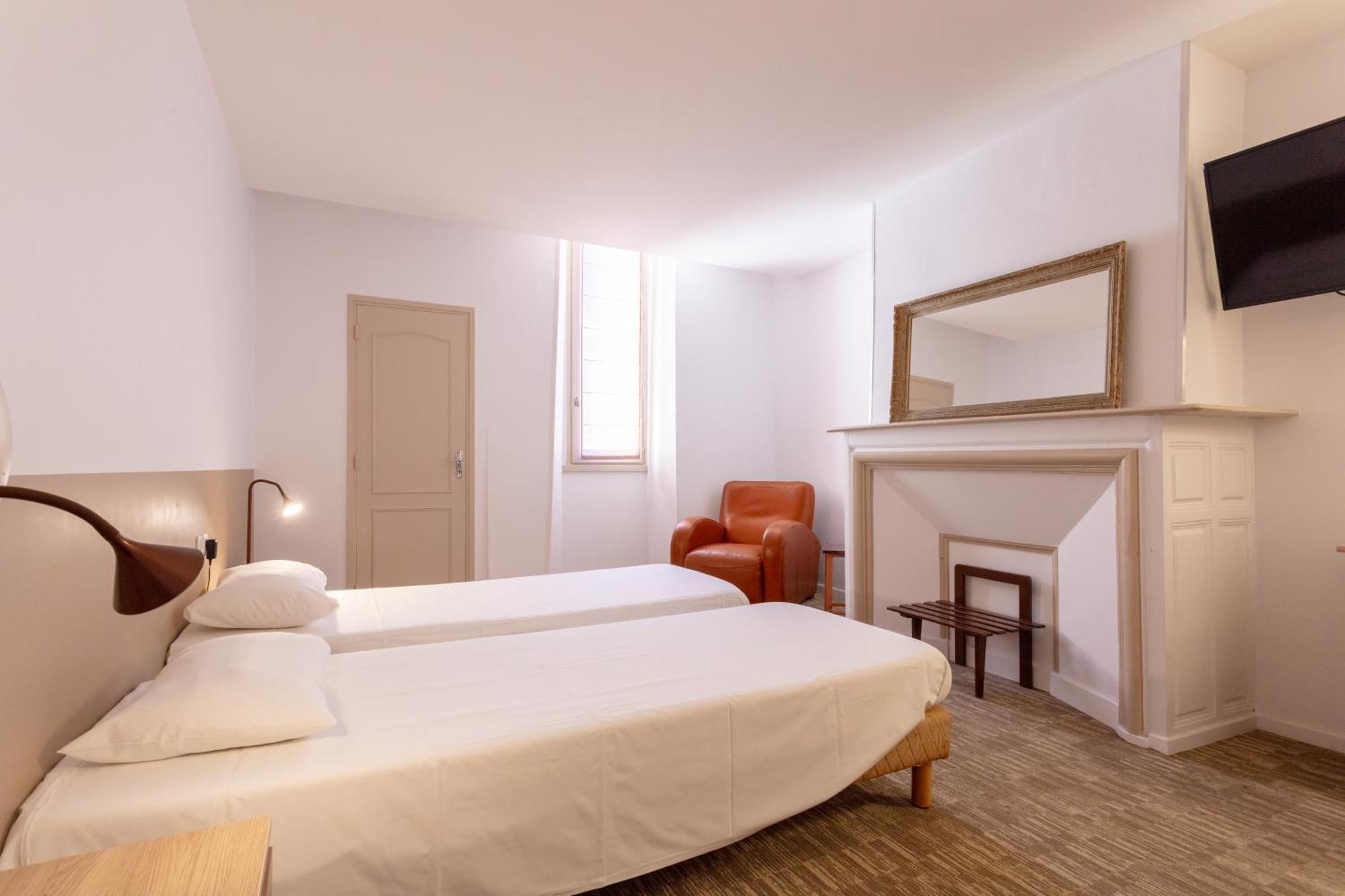 Hotel du Clocher Rodez Exterior foto